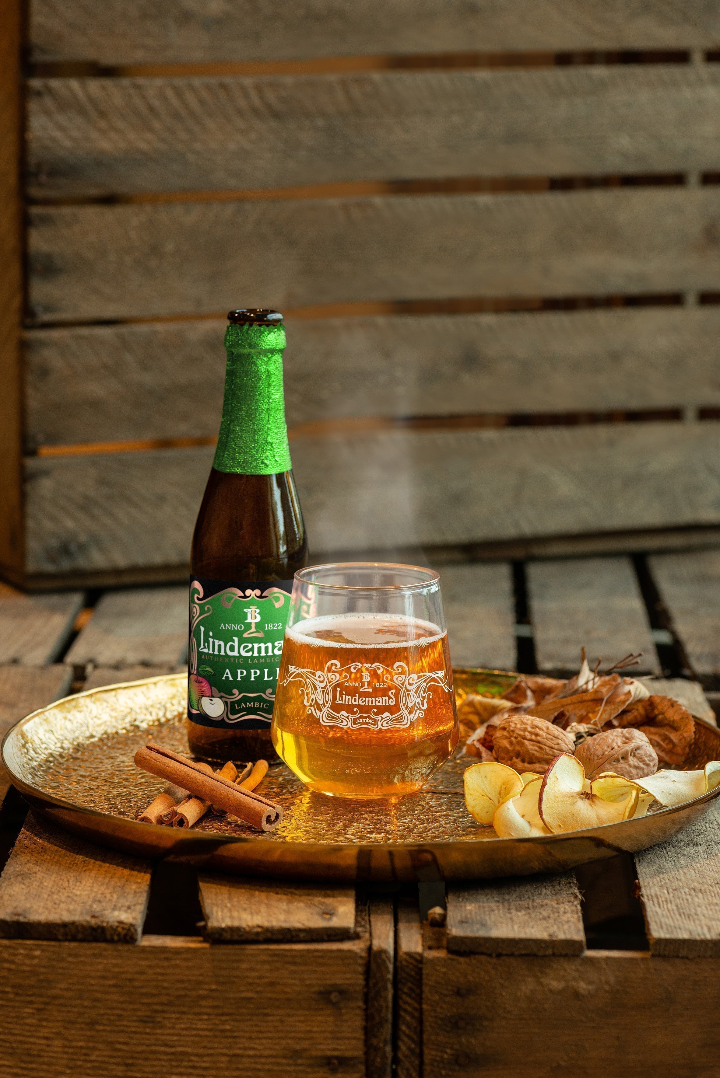 CEDES MILANOの チューブリンガー AppleFire | Beer cocktail with Lindemans Apple