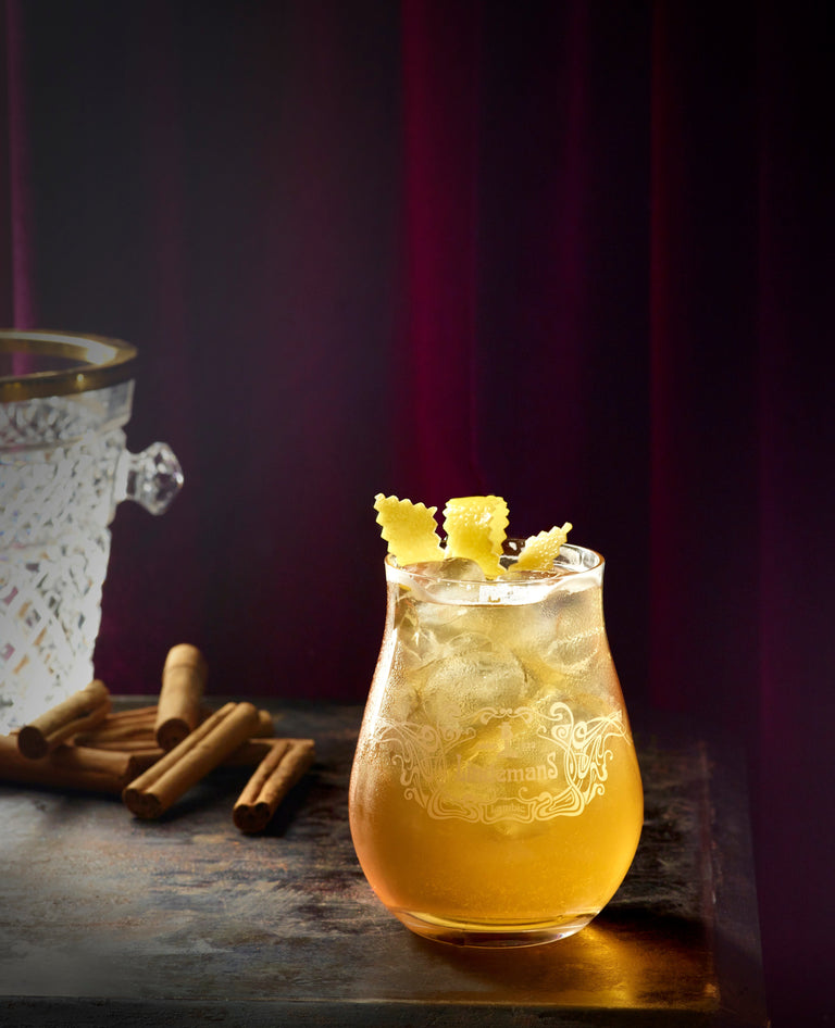 Pecheresse Julep cocktail